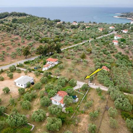 Kiriakos Holiday Home Астрис Екстериор снимка
