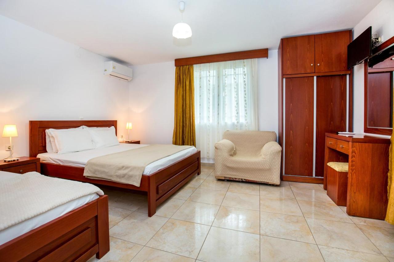 Kiriakos Holiday Home Астрис Екстериор снимка