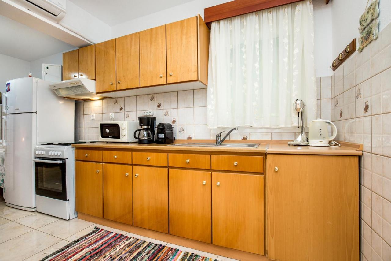 Kiriakos Holiday Home Астрис Екстериор снимка