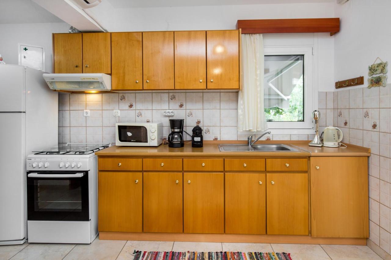Kiriakos Holiday Home Астрис Екстериор снимка