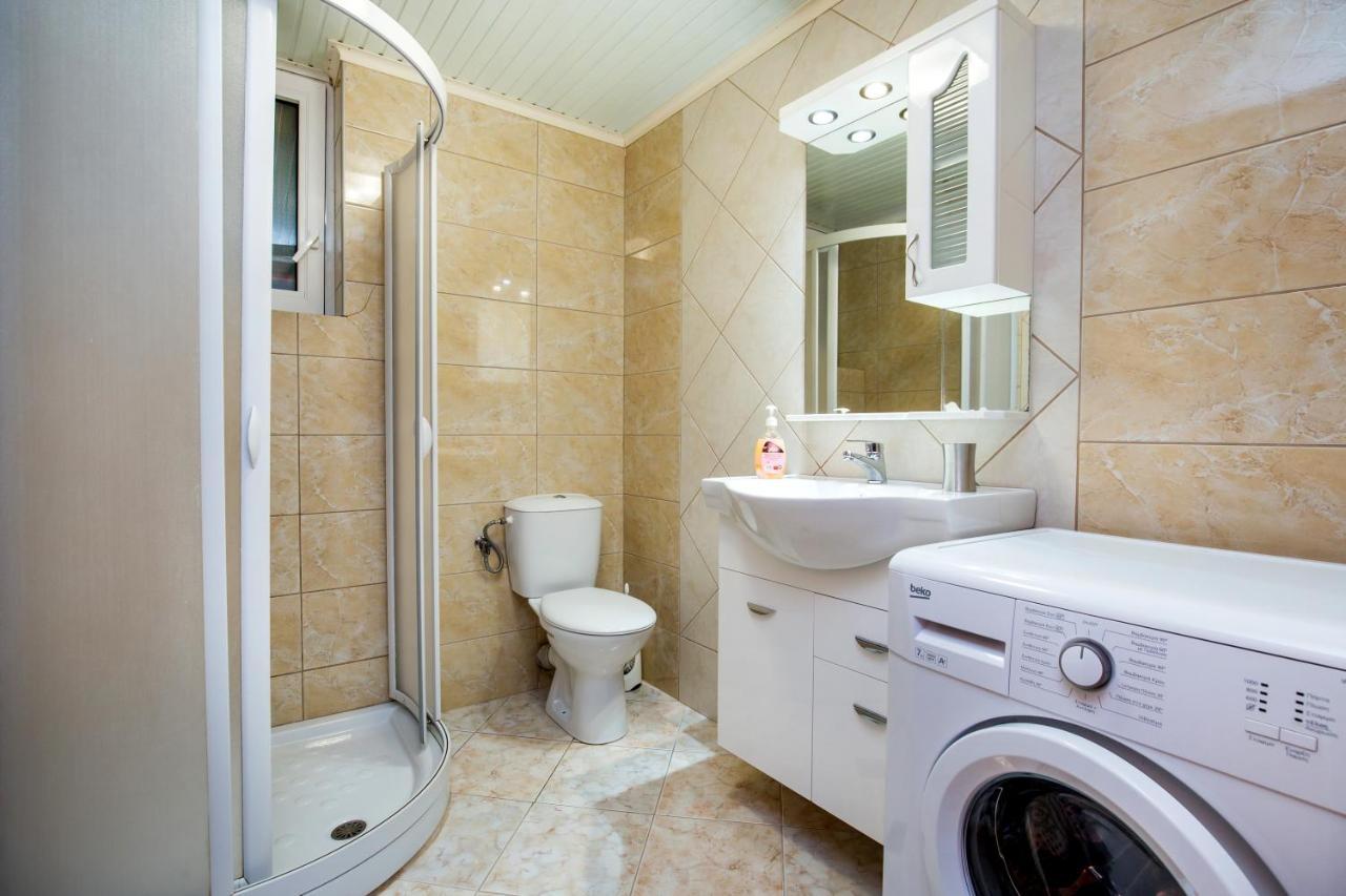 Kiriakos Holiday Home Астрис Екстериор снимка